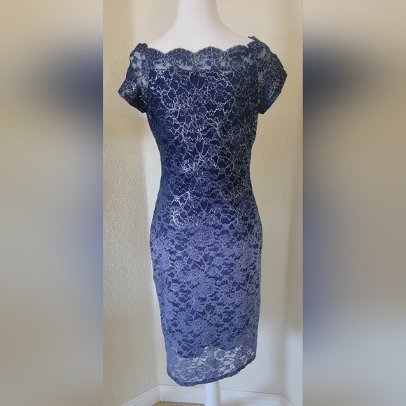 Onyx Nite Dresses & Skirts - ONYX NITE LACE Blue evening dress